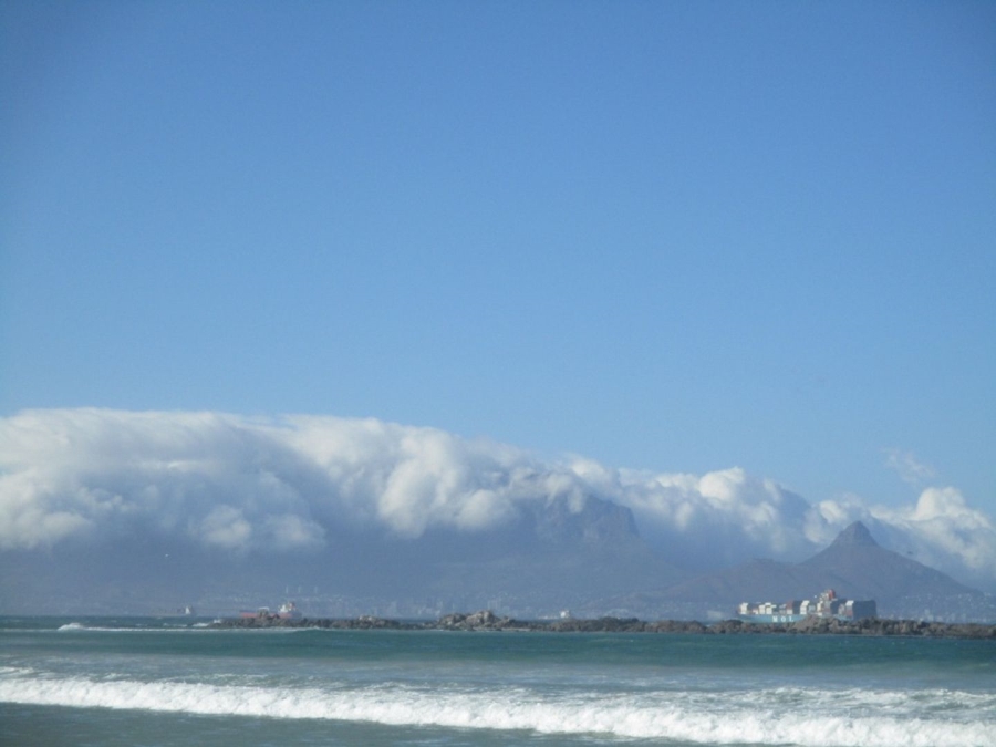 2 Bedroom Property for Sale in Bloubergrant Western Cape